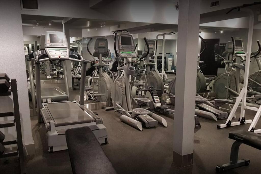Luxury Two Queen Beds Condo - Grande Rockies Resort Indoor Parking Pool Hot Tub Gym Canmore Kültér fotó
