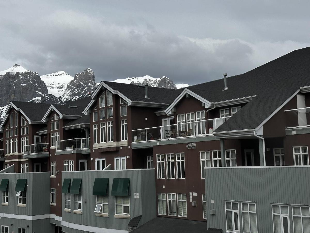 Luxury Two Queen Beds Condo - Grande Rockies Resort Indoor Parking Pool Hot Tub Gym Canmore Kültér fotó