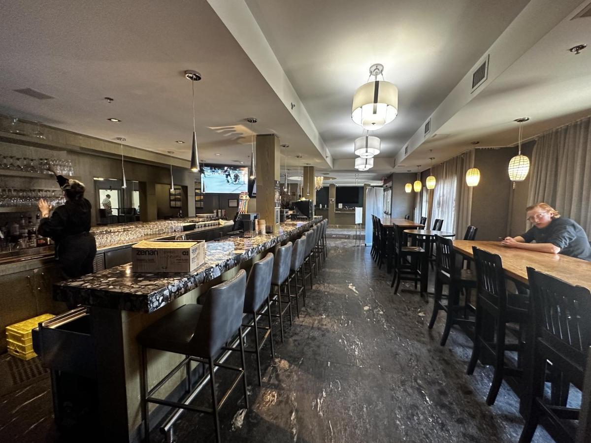 Luxury Two Queen Beds Condo - Grande Rockies Resort Indoor Parking Pool Hot Tub Gym Canmore Kültér fotó